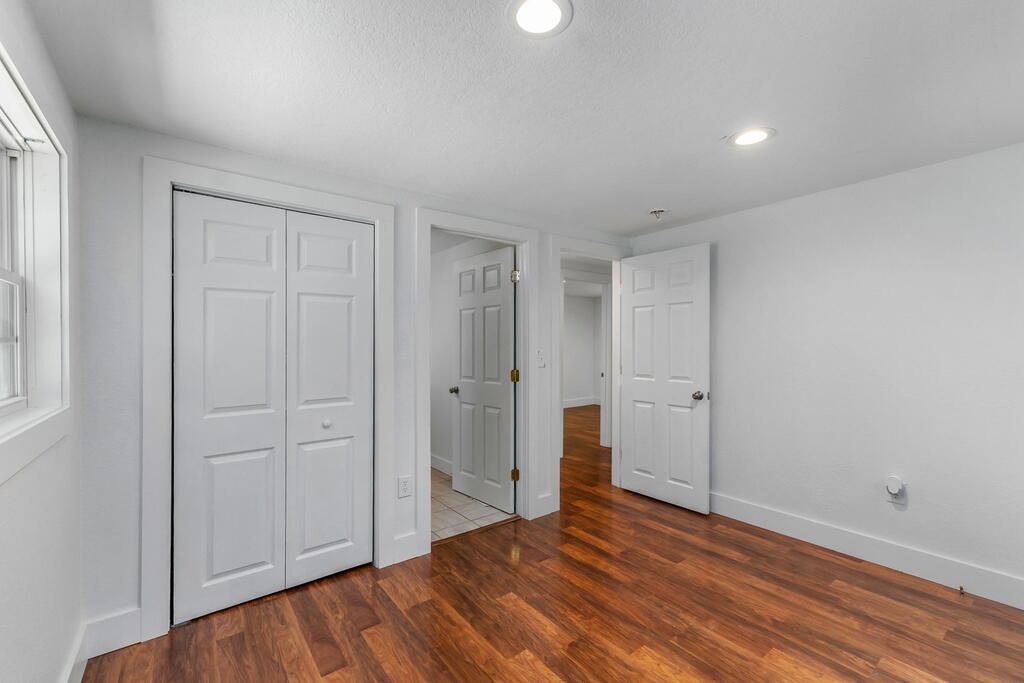 631 Fox Hollow Circle