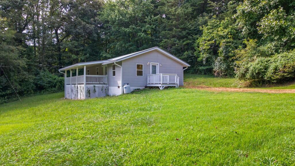 631 Fox Hollow Circle