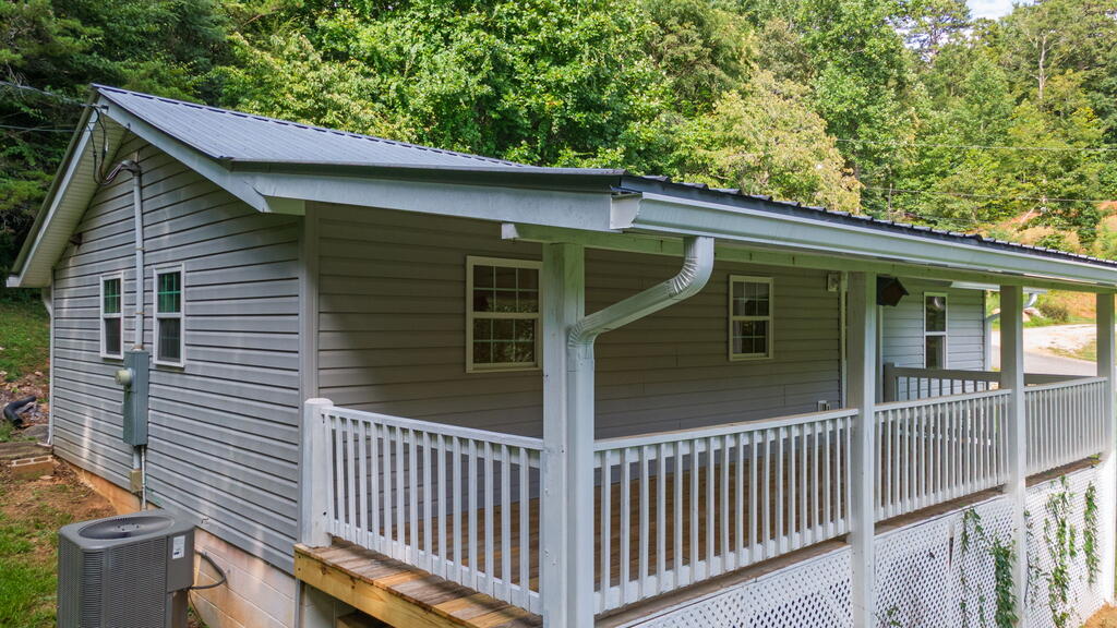 631 Fox Hollow Circle