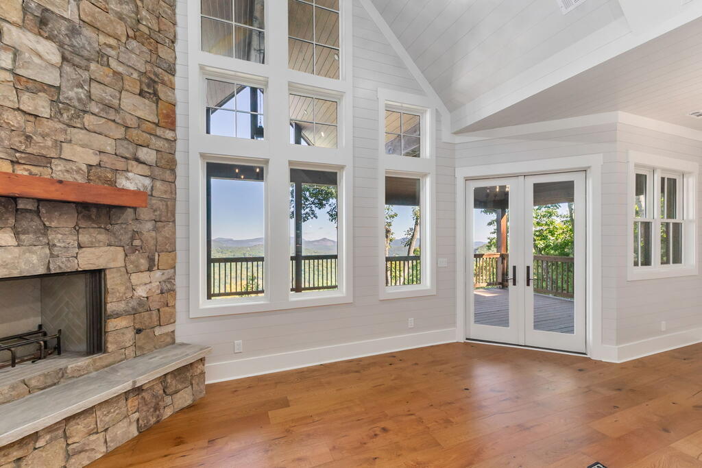 523 Broadview Drive