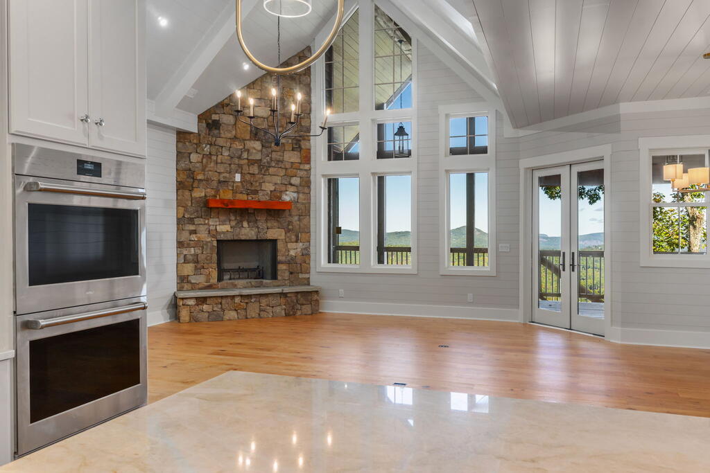 523 Broadview Drive