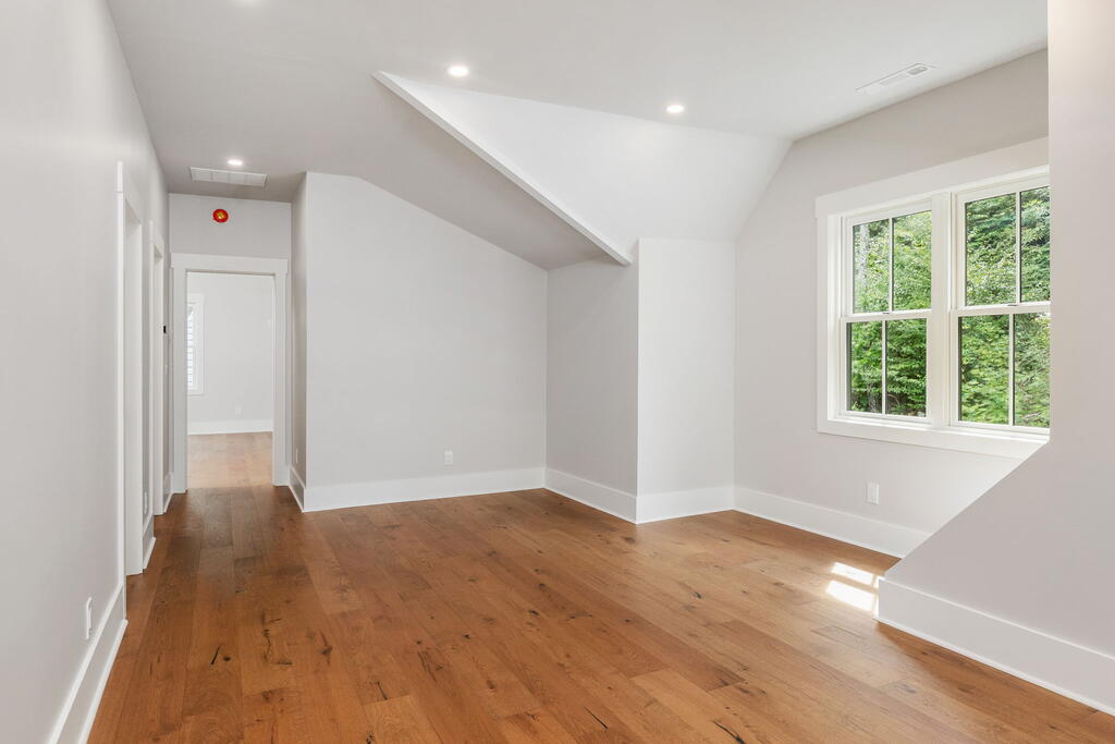 523 Broadview Drive