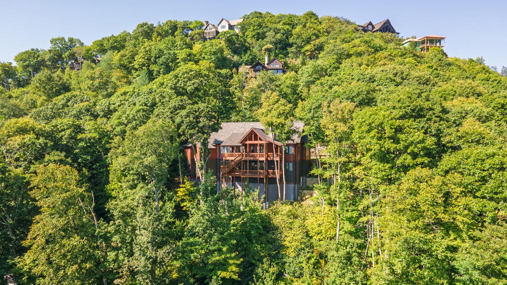 523 Broadview Drive