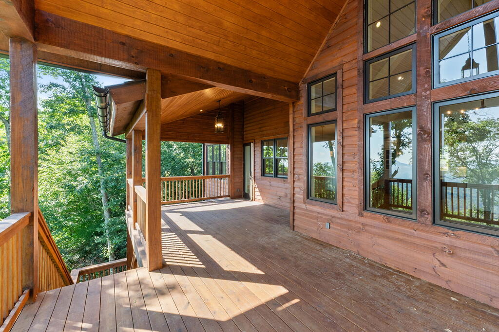 523 Broadview Drive