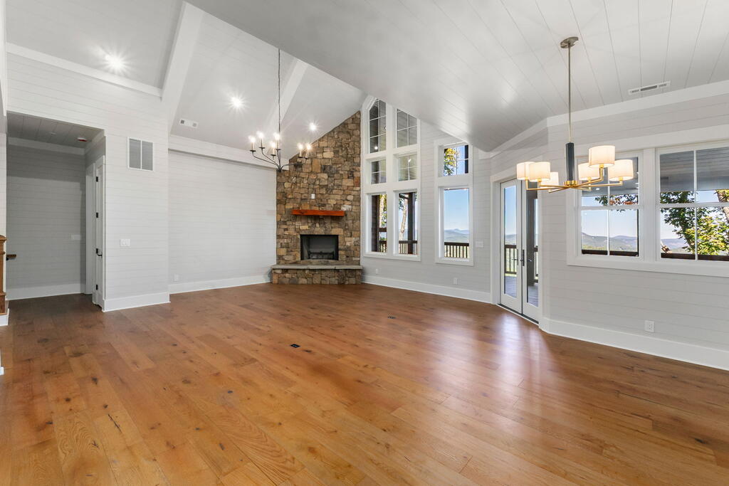 523 Broadview Drive