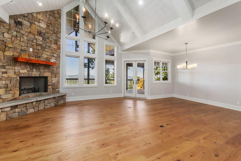 523 Broadview Drive