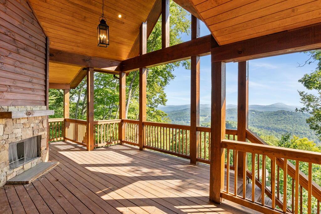 523 Broadview Drive