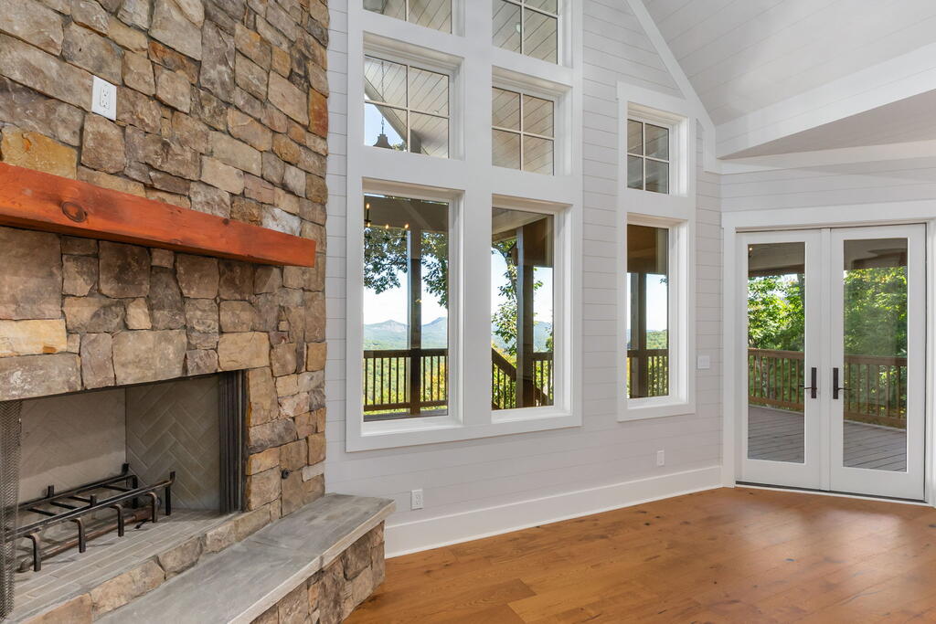 523 Broadview Drive