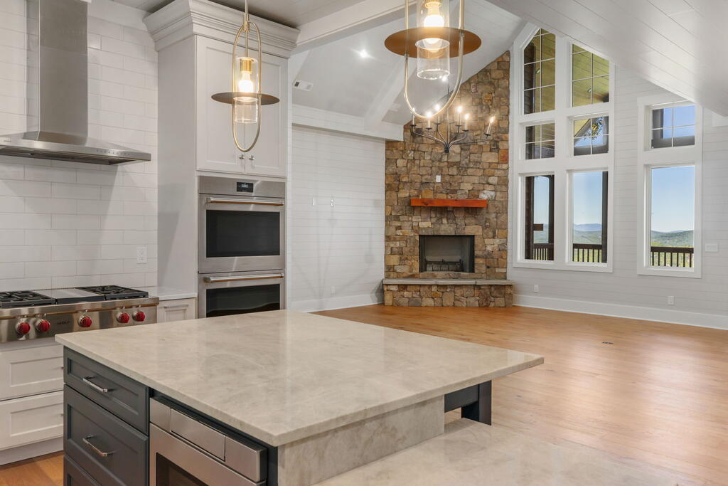 523 Broadview Drive