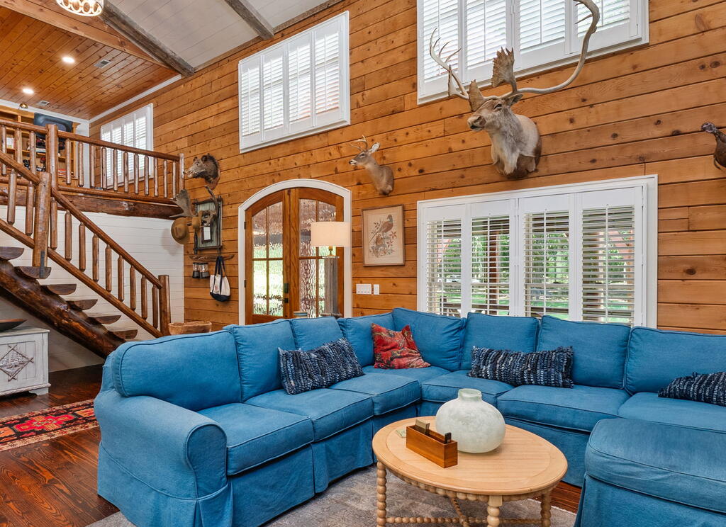 284 Coweeta Lake Circle