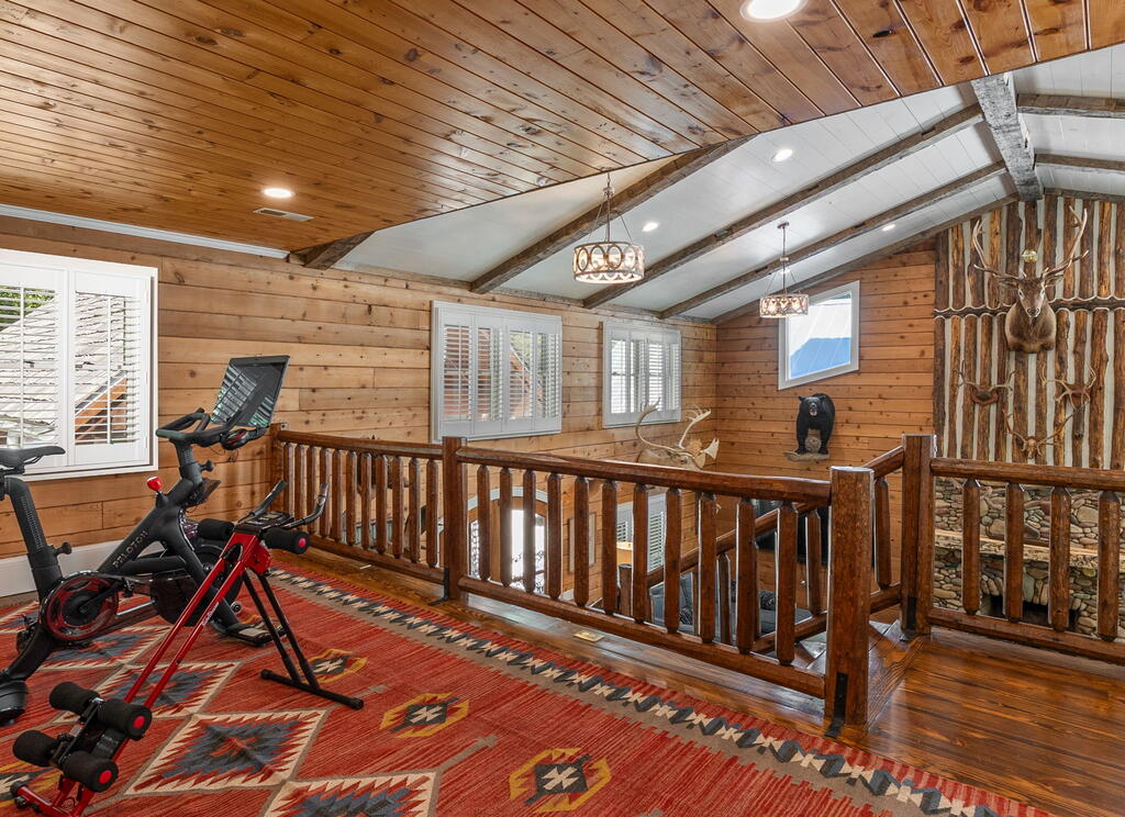 284 Coweeta Lake Circle