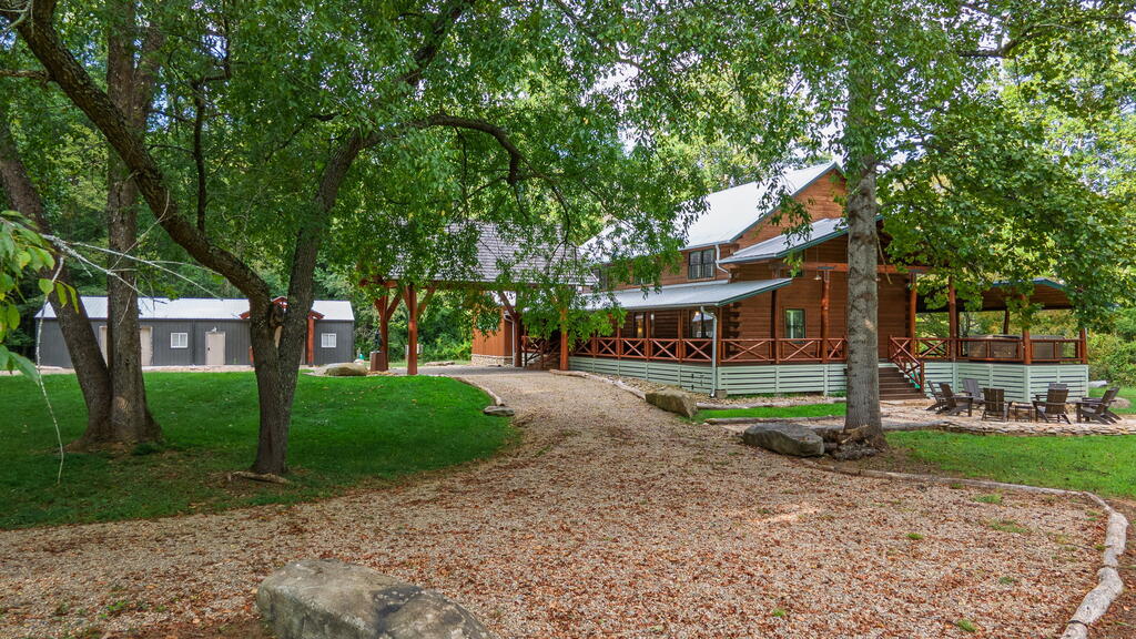 284 Coweeta Lake Circle