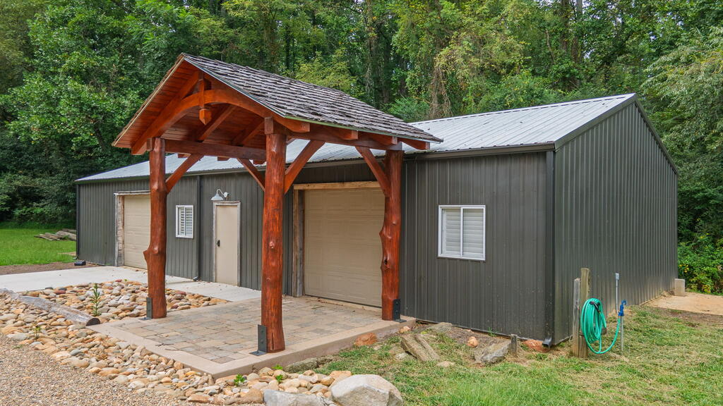 284 Coweeta Lake Circle