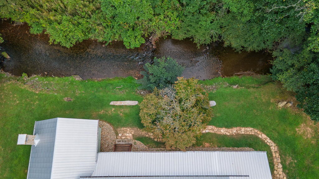 284 Coweeta Lake Circle