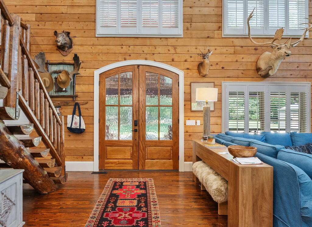 284 Coweeta Lake Circle