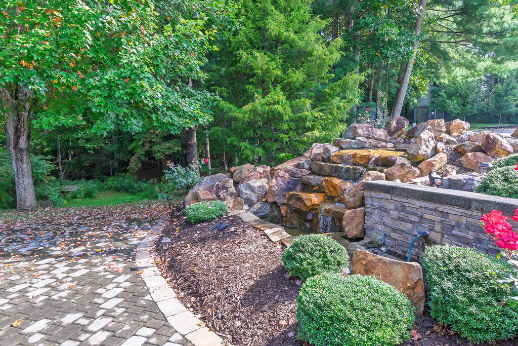 328 Sunset View Trail