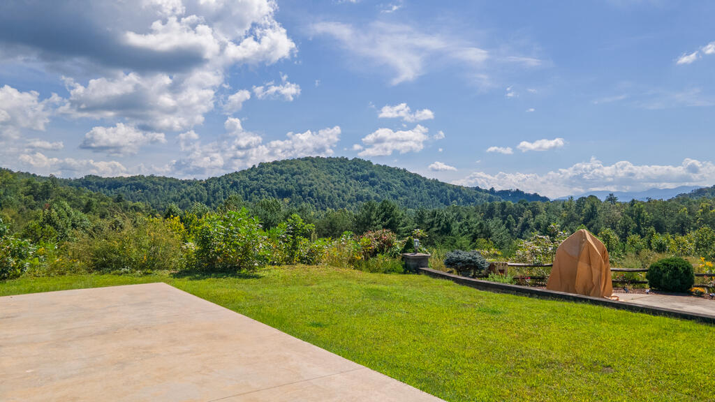 328 Sunset View Trail