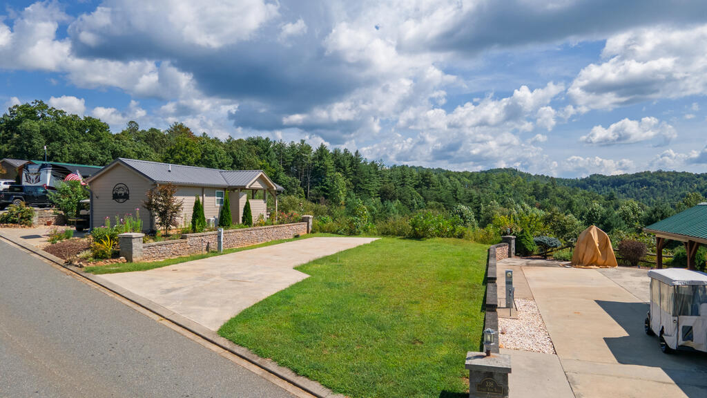 328 Sunset View Trail