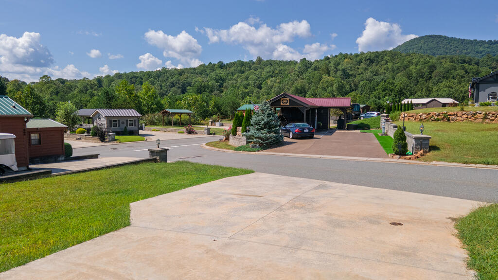 328 Sunset View Trail