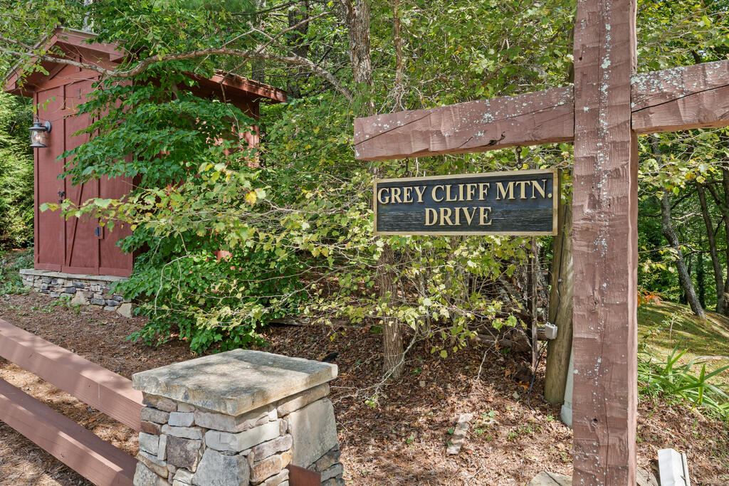 00 Greycliff Mountain