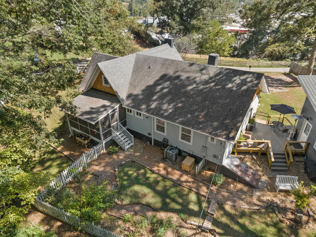 219 E Rogers Street