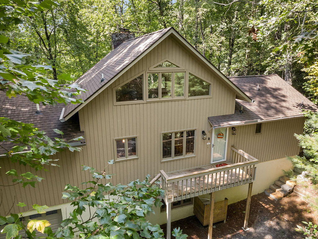 120 HOLLY FOREST CT