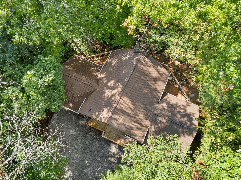 120 HOLLY FOREST CT