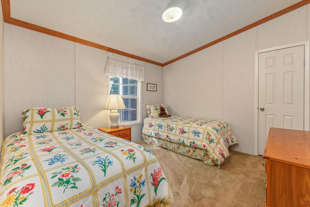 111 WESTWOOD DR
