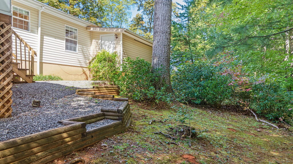 111 WESTWOOD DR