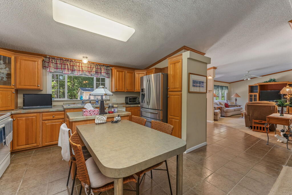 111 WESTWOOD DR