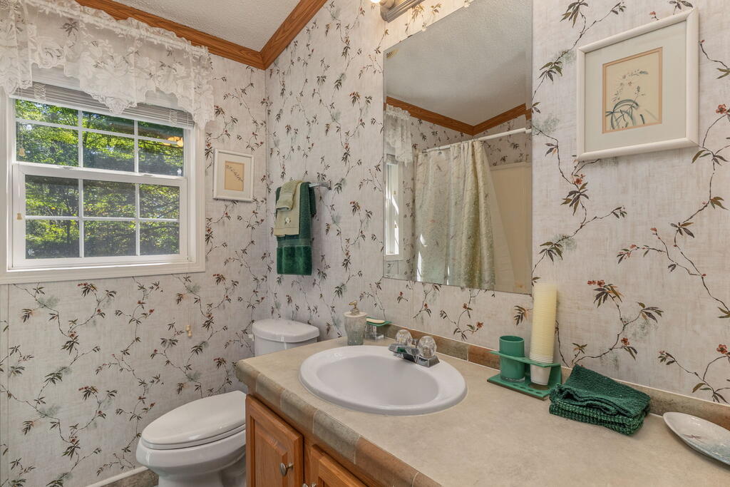 111 WESTWOOD DR