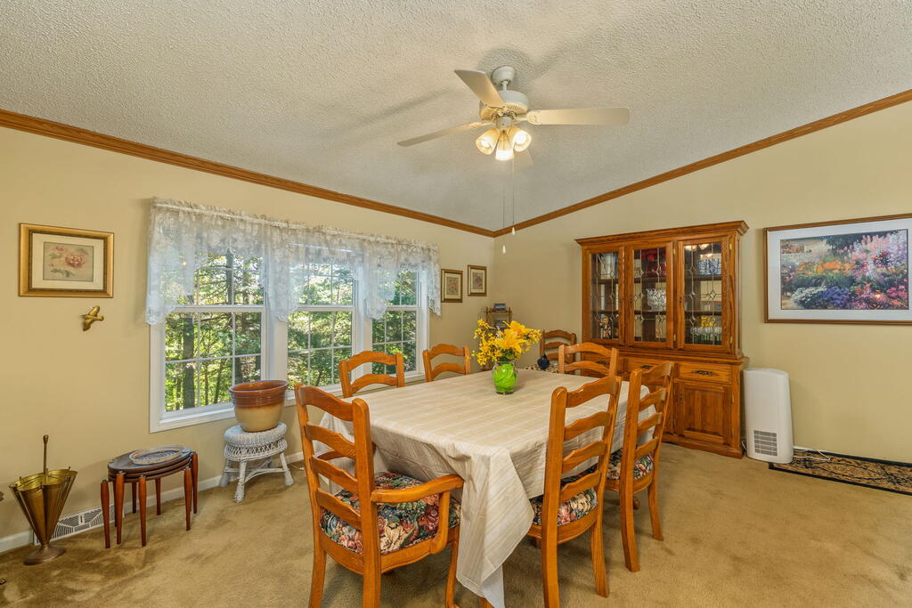 111 WESTWOOD DR