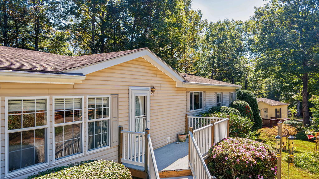 111 WESTWOOD DR