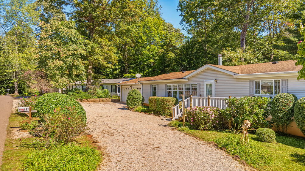 111 WESTWOOD DR
