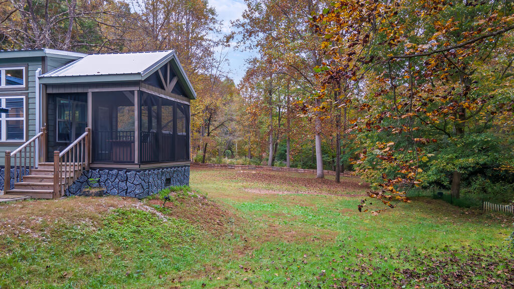 1044 Ray Creek Rd.