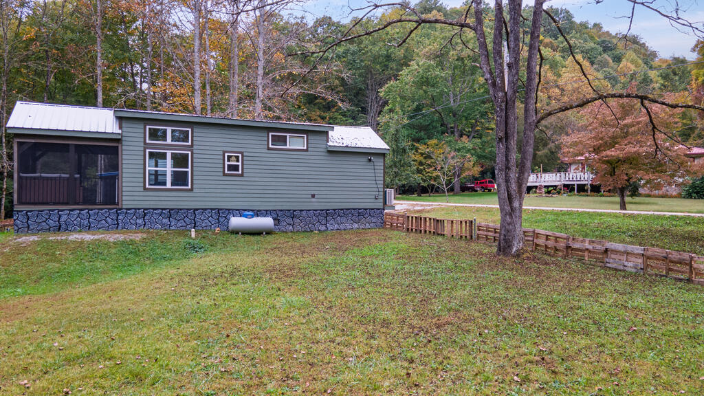 1044 Ray Creek Rd.