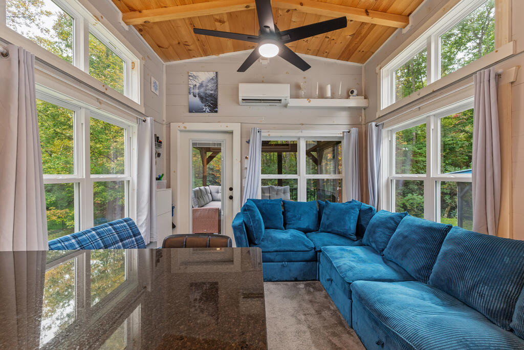 1044 Ray Creek Rd.