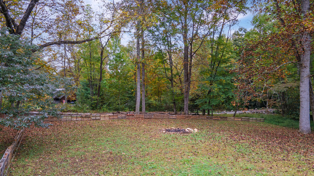1044 Ray Creek Rd.