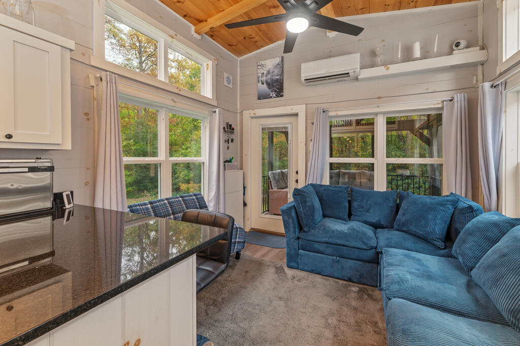 1044 Ray Creek Rd.