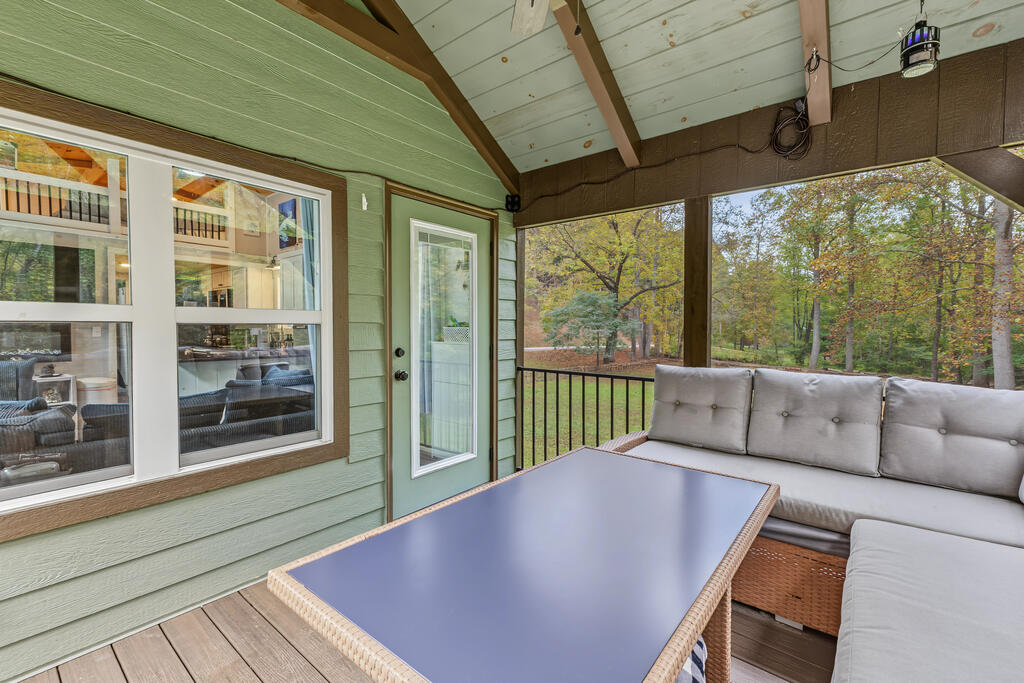 1044 Ray Creek Rd.