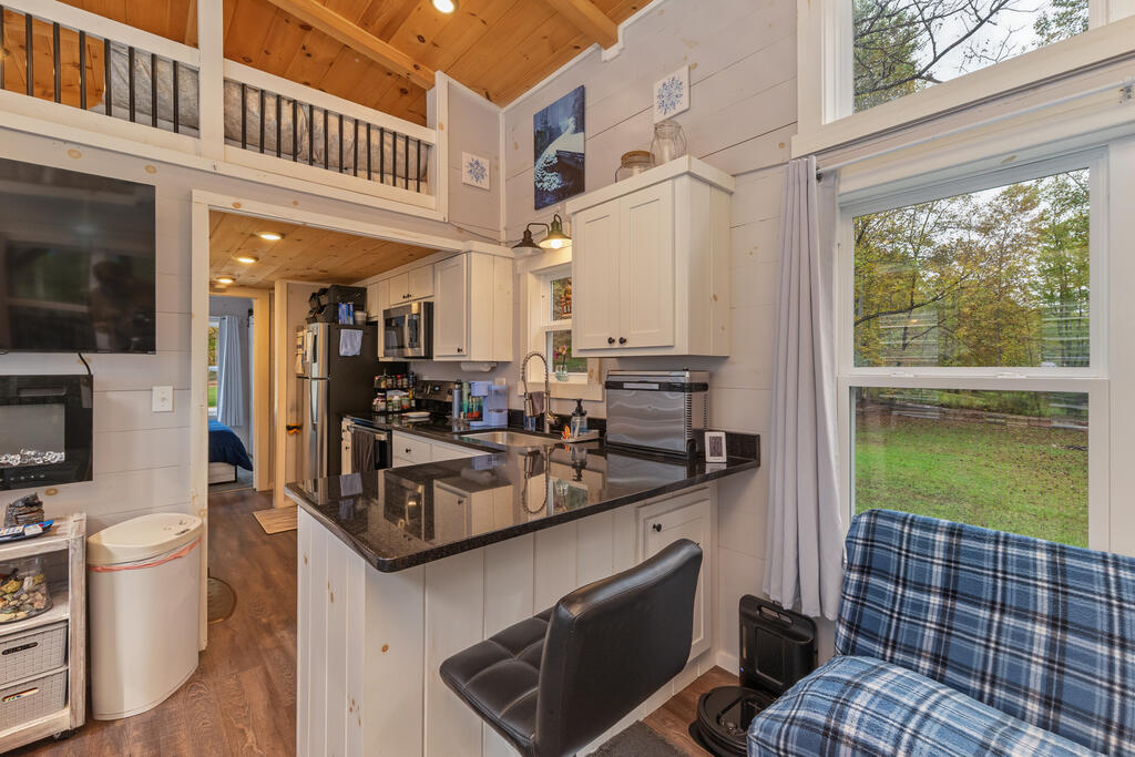 1044 Ray Creek Rd.