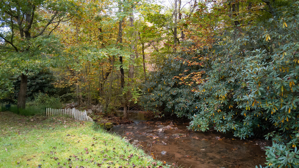 1044 Ray Creek Rd.