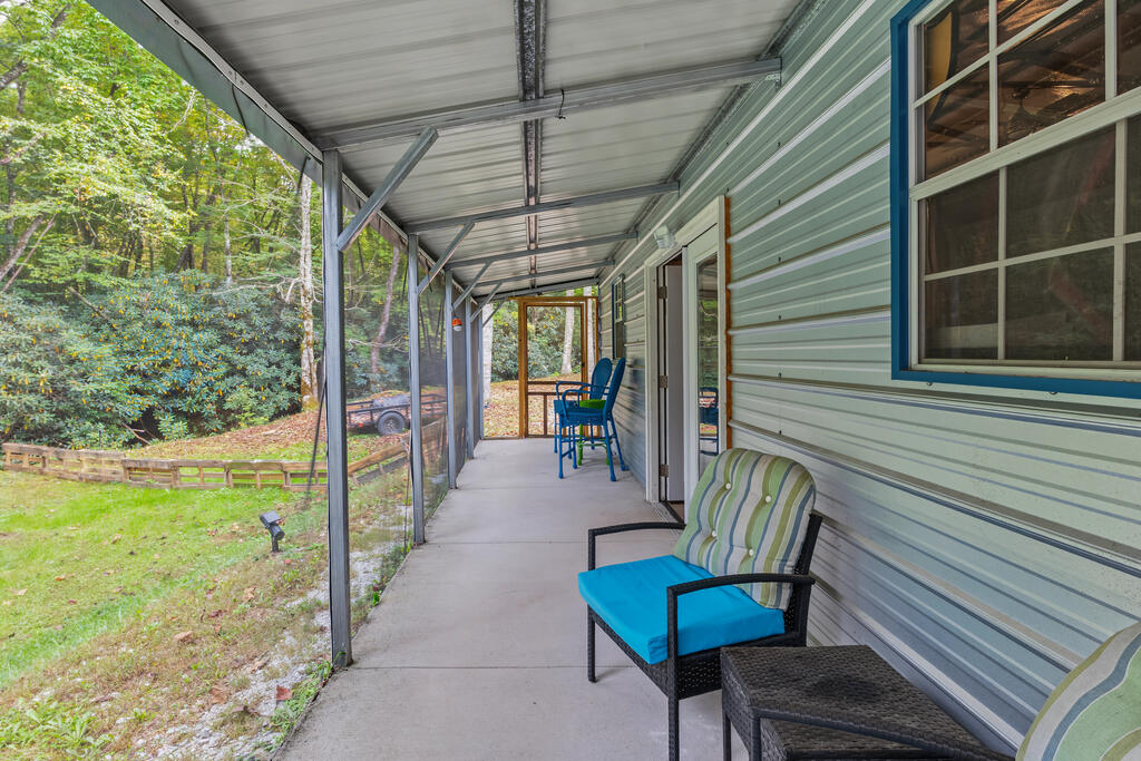 1044 Ray Creek Rd.