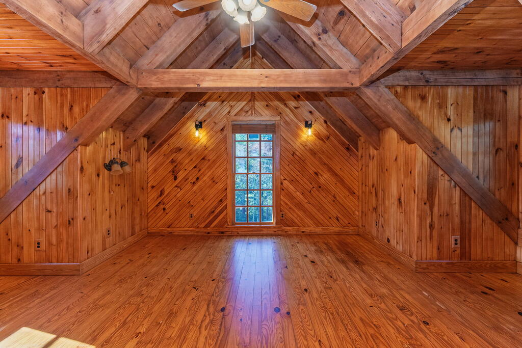 1650 Wide Horizon Drive