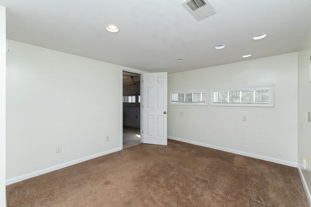 1650 Wide Horizon Drive