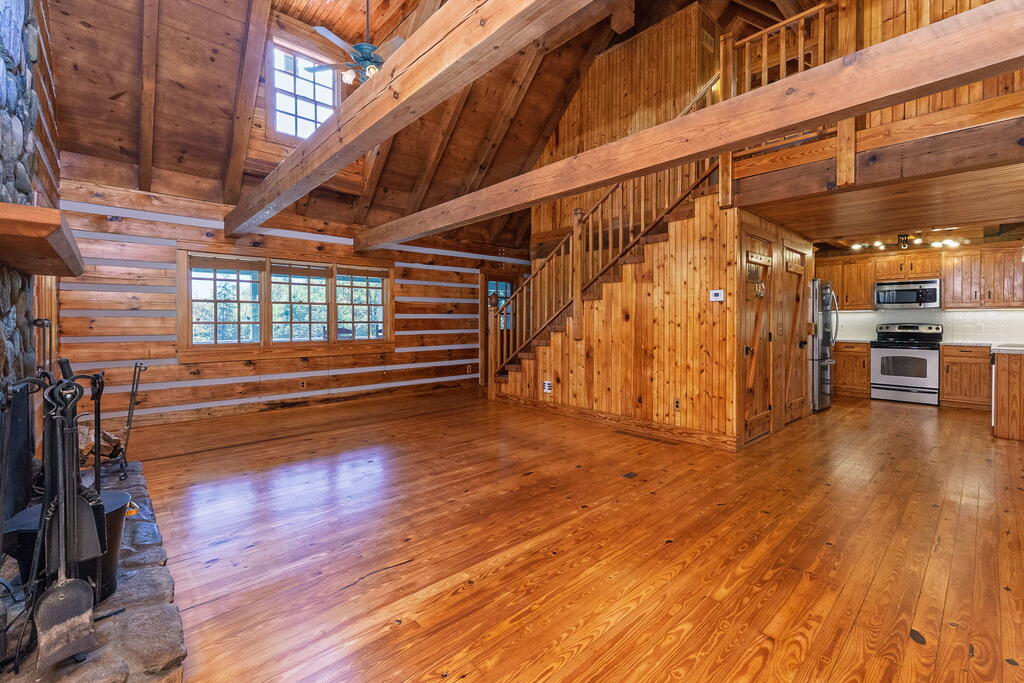 1650 Wide Horizon Drive