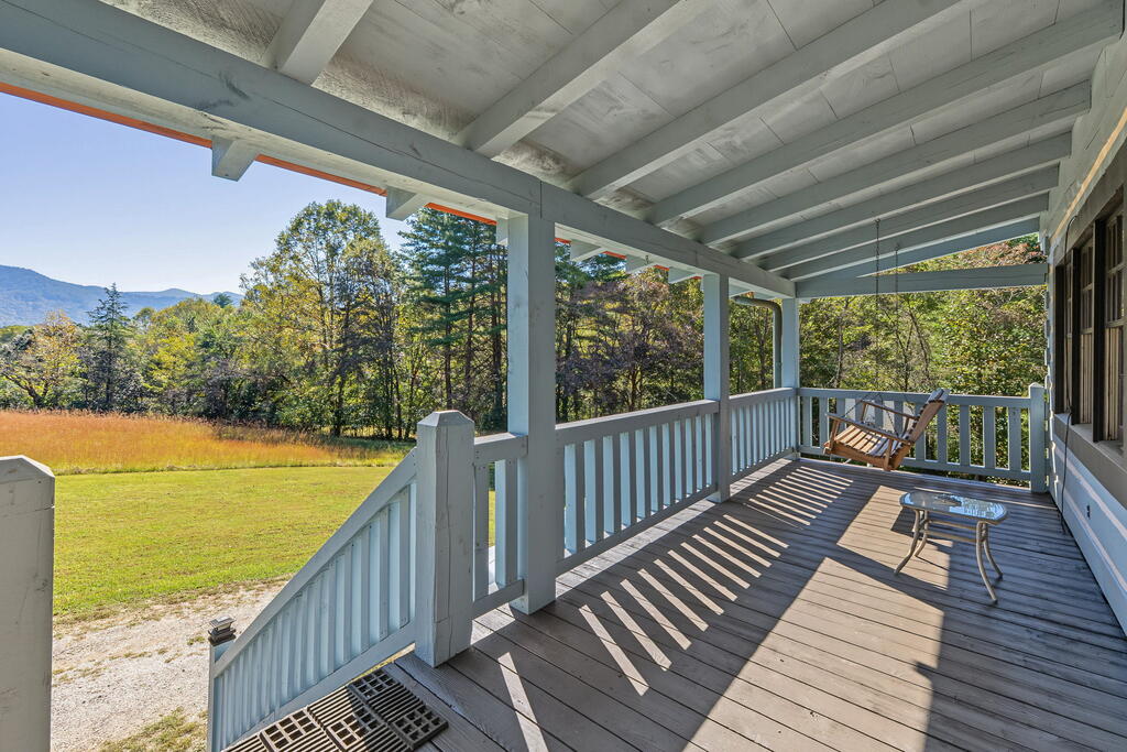 1650 Wide Horizon Drive