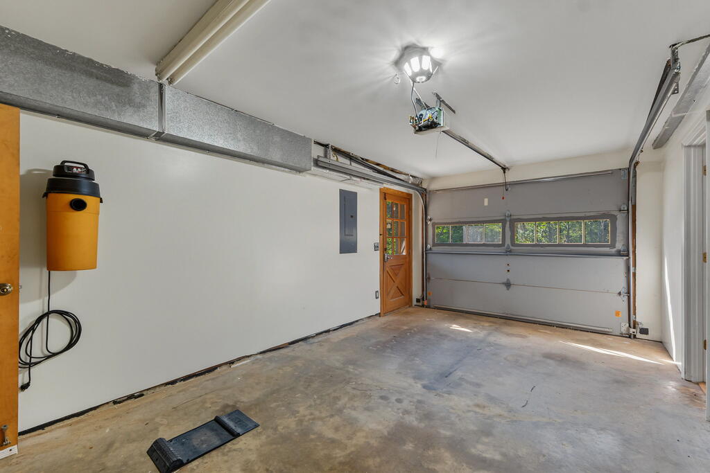 1650 Wide Horizon Drive