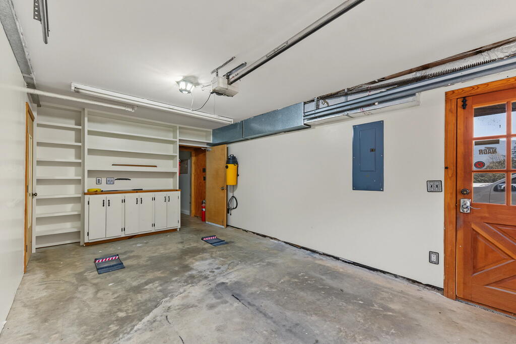 1650 Wide Horizon Drive