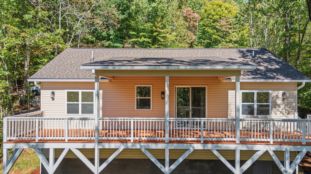 88 Foxwood Dr.